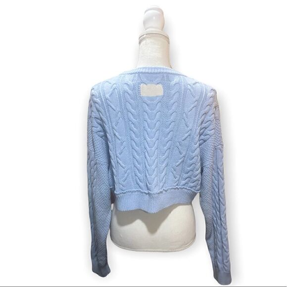 BABY BLUE OVERSIZED CROPPED CABLE KNIT CREW NECK SWEATER OS - Picture 6 of 9